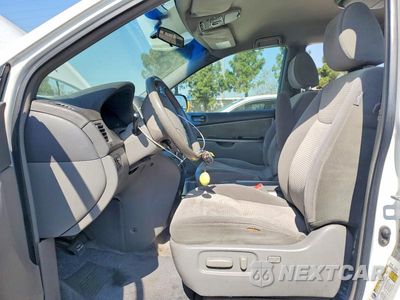 Zdjęcie 7 z 14 samochodu: 2010 TOYOTA SIENNA LE 7-PASSENGER VIN:5TDKK4CCXAS308632 - miniatura