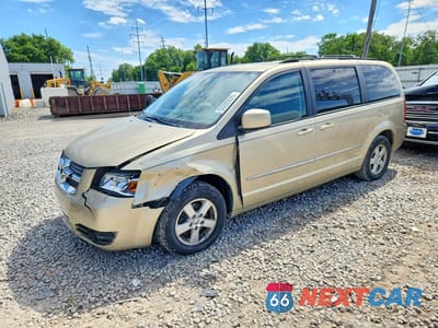 2010 DODGE GRAND CARAVAN SXT 2D4RN5D17AR423872 - główne zdjęcie licytacji z USA - miniatura