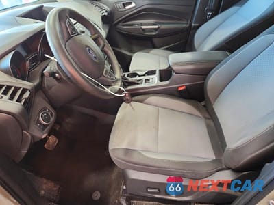 Zdjęcie 7 z 13 samochodu: 2017 FORD ESCAPE SE VIN:1FMCU9GD3HUA67481 - miniatura