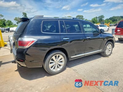 Trzecie zdjęcie samochodu z tyłu: 2011 TOYOTA HIGHLANDER HYBRID LIMITED VIN:JTEDC3EH0B2000429 - miniatura