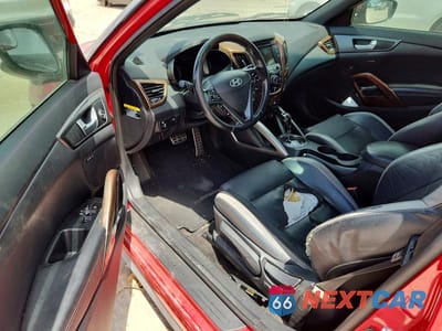 Zdjęcie 8 z 12 samochodu: 2016 HYUNDAI VELOSTER TURBO VIN:KMHTC6AE7GU260959 - miniatura