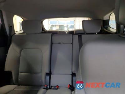 Zdjęcie 10 z 13 samochodu: 2018 HYUNDAI SANTA FE SE VIN:KM8SMDHFXJU272283 - miniatura