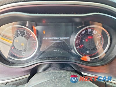Zdjęcie 9 z 12 samochodu: 2018 DODGE CHALLENGER SXT VIN:2C3CDZAG2JH321542 - miniatura