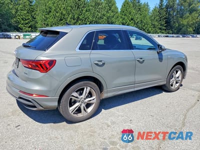 Trzecie zdjęcie samochodu z tyłu: 2023 AUDI Q3 PREMIUM S LINE 45 VIN:WA1DECF34P1152920 - miniatura