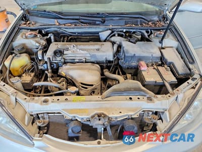 Zdjęcie 11 z 12 samochodu: 2002 TOYOTA CAMRY LE VIN:JTDBE32K820045555 - miniatura