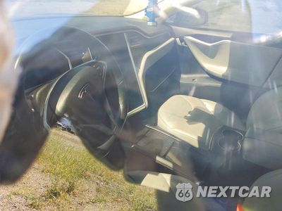 Zdjęcie 9 z 12 samochodu: 2013 TESLA MODEL S VIN:5YJSA1CG3DFP03930 - miniatura