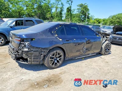 Trzecie zdjęcie samochodu z tyłu: 2023 BMW I7 XDRIVE60 VIN:WBY53EJ01PCL65173 - miniatura