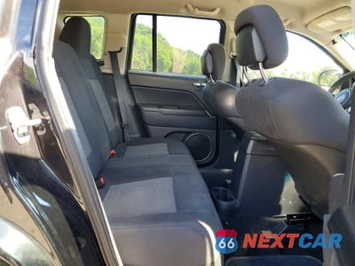 Zdjęcie 11 z 13 samochodu: 2011 JEEP COMPASS VIN:1J4NF1FB3BD136289 - miniatura