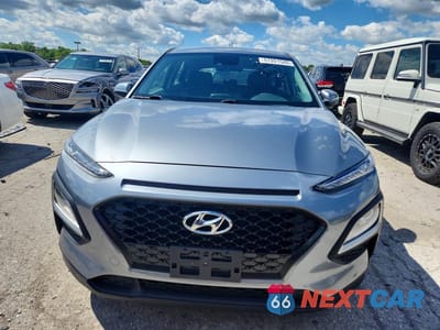 Piąte zdjęcie samochodu w środku: 2020 HYUNDAI KONA SE VIN:KM8K12AA4LU595842 - miniatura