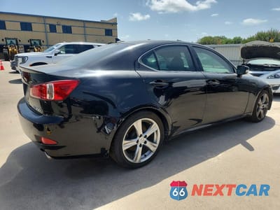 Trzecie zdjęcie samochodu z tyłu: 2011 LEXUS IS 350 VIN:JTHBE5C29B5026704 - miniatura