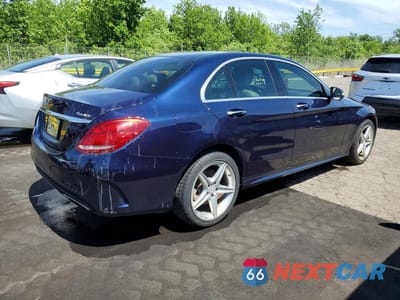 Trzecie zdjęcie samochodu z tyłu: 2015 MERCEDES-BENZ C 300 4MATIC VIN:55SWF4KB1FU009300 - miniatura