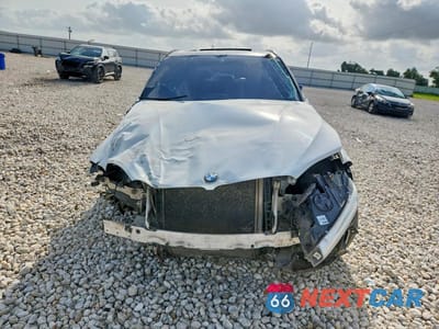 Piąte zdjęcie samochodu w środku: 2018 BMW X5 XDRIVE35I VIN:5UXKR0C55JL070081 - miniatura