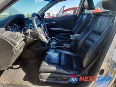 Zdjęcie 7 z 12 samochodu: 2009 HONDA ACCORD EXL VIN:1HGCP26849A108583 - miniatura