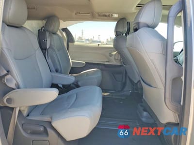 Zdjęcie 11 z 13 samochodu: 2024 TOYOTA SIENNA XLE VIN:5TDYRKEC7RS182653 - miniatura