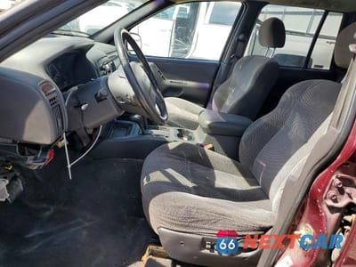 Zdjęcie 7 z 13 samochodu: 2000 JEEP GRAND CHEROKEE LAREDO VIN:1J4GW48S2YC308821 - miniatura