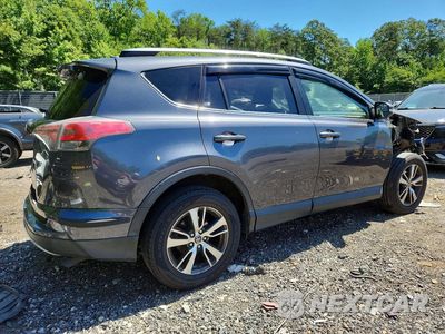 Trzecie zdjęcie samochodu z tyłu: 2017 TOYOTA RAV4 XLE VIN:JTMRFREV2HD209341 - miniatura