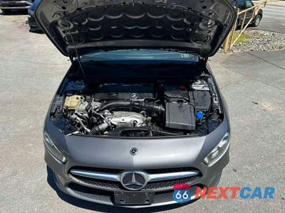 Piąte zdjęcie samochodu w środku: 2020 MERCEDES-BENZ A 220 4MATIC VIN:W1K3G4FB6LW047761 - miniatura