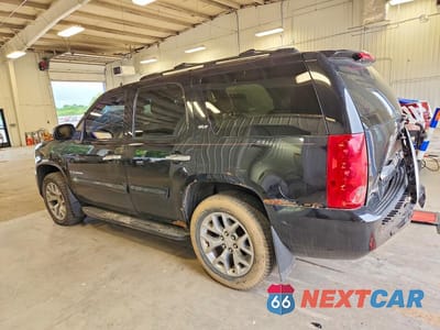 Drugie zdjęcie samochodu z przodu: 2007 GMC YUKON VIN:1GKFK13067R295590 - miniatura