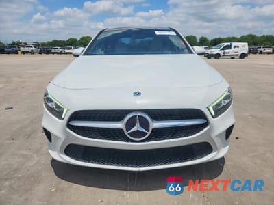 Piąte zdjęcie samochodu w środku: 2020 MERCEDES-BENZ A 220 VIN:WDD3G4EB0LW042332 - miniatura