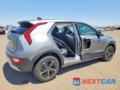Trzecie zdjęcie samochodu z tyłu: 2026 KIA NIRO LX VIN:KNDCP3LEXT5319852 - miniatura