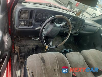 Zdjęcie 8 z 12 samochodu: 2002 GMC NEW SIERRA C1500 VIN:1GTEC14W22Z327757 - miniatura