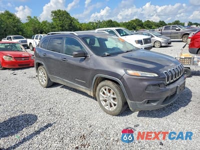 Czwarte zdjęcie samochodu z boku: 2015 JEEP CHEROKEE LATITUDE VIN:1C4PJLCB1FW670981 - miniatura