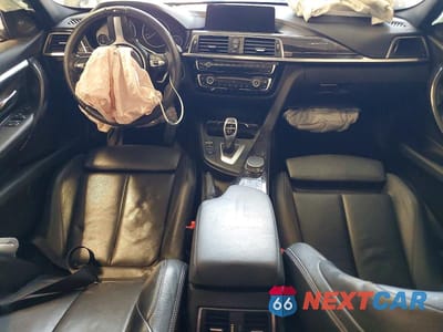 Zdjęcie 8 z 13 samochodu: 2018 BMW 340 XI VIN:WBA8B7G54JNU95098 - miniatura