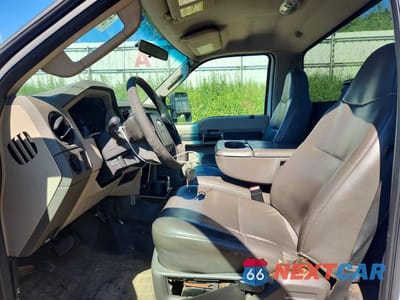 Zdjęcie 7 z 13 samochodu: 2010 FORD F250 SUPER DUTY VIN:1FTNF2B56AEA03532 - miniatura
