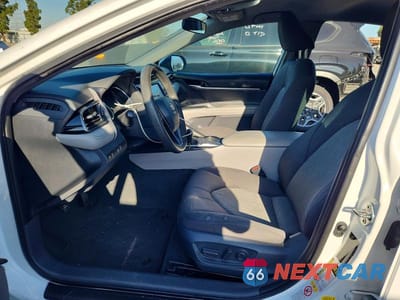 Zdjęcie 7 z 12 samochodu: 2019 TOYOTA CAMRY LE VIN:4T1B11HK8KU220124 - miniatura