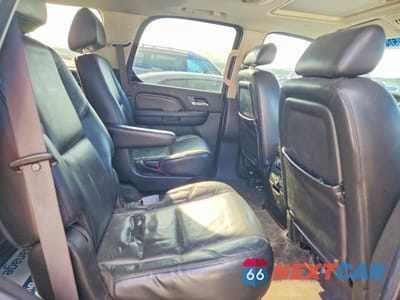 Zdjęcie 11 z 13 samochodu: 2009 CADILLAC ESCALADE LUXURY VIN:1GYFK232X9R144056 - miniatura