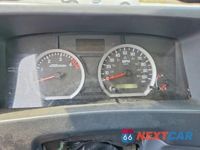 Zdjęcie 9 z 13 samochodu: 2011 ISUZU NPR HD BOX TRUCK VIN:JALB4W174B7401930 - miniatura