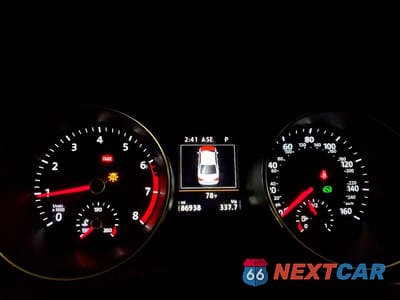 Zdjęcie 9 z 12 samochodu: 2017 VOLKSWAGEN PASSAT SE VIN:1VWGT7A36HC033969 - miniatura