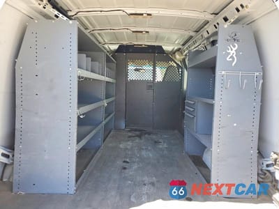 Zdjęcie 10 z 14 samochodu: 2016 CHEVROLET EXPRESS G2500 VIN:1GCWGAFF2G1333330 - miniatura