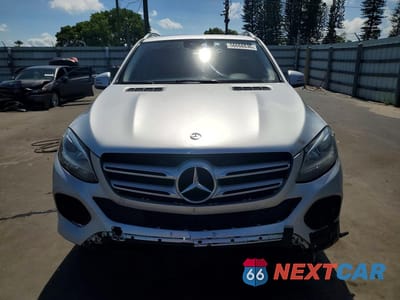 Piąte zdjęcie samochodu w środku: 2016 MERCEDES-BENZ GLE 350 VIN:4JGDA5JB3GA788686 - miniatura
