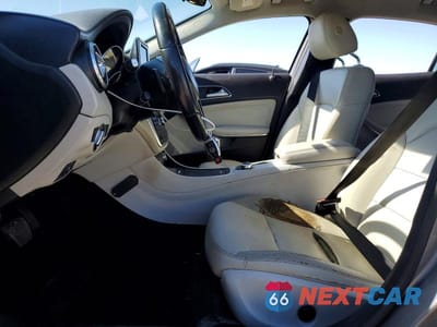 Zdjęcie 7 z 12 samochodu: 2015 MERCEDES-BENZ GLA 250 4MATIC VIN:WDCTG4GB0FJ180861 - miniatura