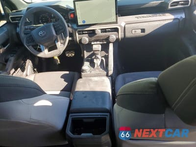 Zdjęcie 8 z 12 samochodu: 2026 TOYOTA TACOMA TRD SPORT VIN:3TMLB5JN4TM254276 - miniatura