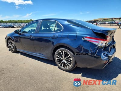 Drugie zdjęcie samochodu z przodu: 2018 TOYOTA CAMRY SE VIN:4T1B11HK0JU528581 - miniatura