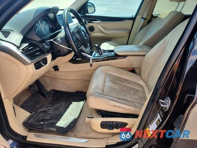 Zdjęcie 7 z 13 samochodu: 2015 BMW X5 XDRIVE35I VIN:5UXKR0C5XF0K57972 - miniatura