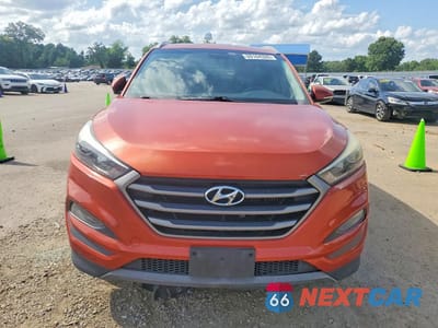 Piąte zdjęcie samochodu w środku: 2016 HYUNDAI TUCSON SPORT VIN:KM8J33A2XGU112140 - miniatura