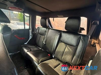 Zdjęcie 7 z 10 samochodu: 2014 JEEP WRANGLER UNLIMITED SPORT VIN:1C4BJWDG7EL203909 - miniatura