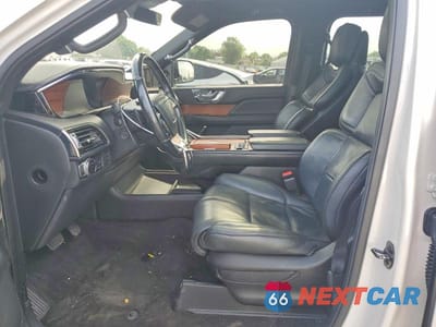 Zdjęcie 7 z 13 samochodu: 2018 LINCOLN NAVIGATOR L RESERVE VIN:5LMJJ3LT8JEL11651 - miniatura