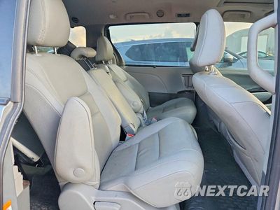 Zdjęcie 10 z 12 samochodu: 2020 TOYOTA SIENNA VIN:5TDYZ3DC2LS075007 - miniatura