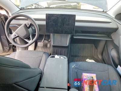 Zdjęcie 8 z 12 samochodu: 2026 TESLA MODEL Y VIN:7SAYGDED2TA626334 - miniatura