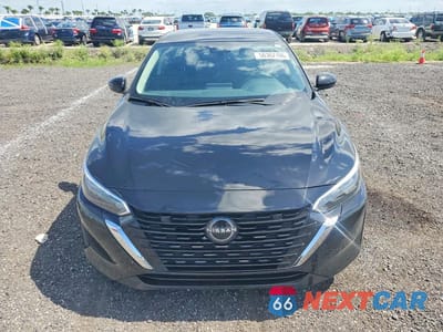 Piąte zdjęcie samochodu w środku: 2024 NISSAN SENTRA S VIN:3N1AB8BV0RY216491 - miniatura