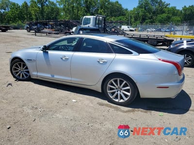 Drugie zdjęcie samochodu z przodu: 2012 JAGUAR XJ VIN:SAJWA1CB9CLV23502 - miniatura