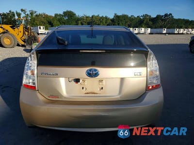 Zdjęcie 6 z 12 samochodu: 2010 TOYOTA PRIUS II VIN:JTDKN3DU5A0100279 - miniatura