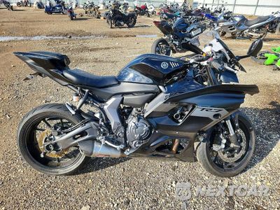 2025 YAMAHA YZFR7 JYARM38E4SA017518 - główne zdjęcie licytacji z USA - miniatura