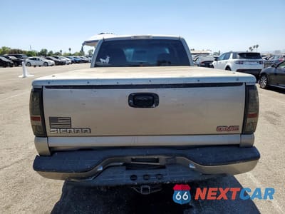 Zdjęcie 6 z 12 samochodu: 2002 GMC NEW SIERRA C1500 VIN:2GTEC19XX21217159 - miniatura