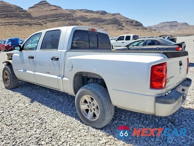 Drugie zdjęcie samochodu z przodu: 2008 DODGE DAKOTA QUAD SLT VIN:1D7HE48N58S567810 - miniatura