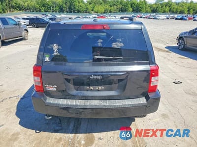Zdjęcie 6 z 13 samochodu: 2010 JEEP PATRIOT SPORT VIN:1J4NF1GB5AD623605 - miniatura